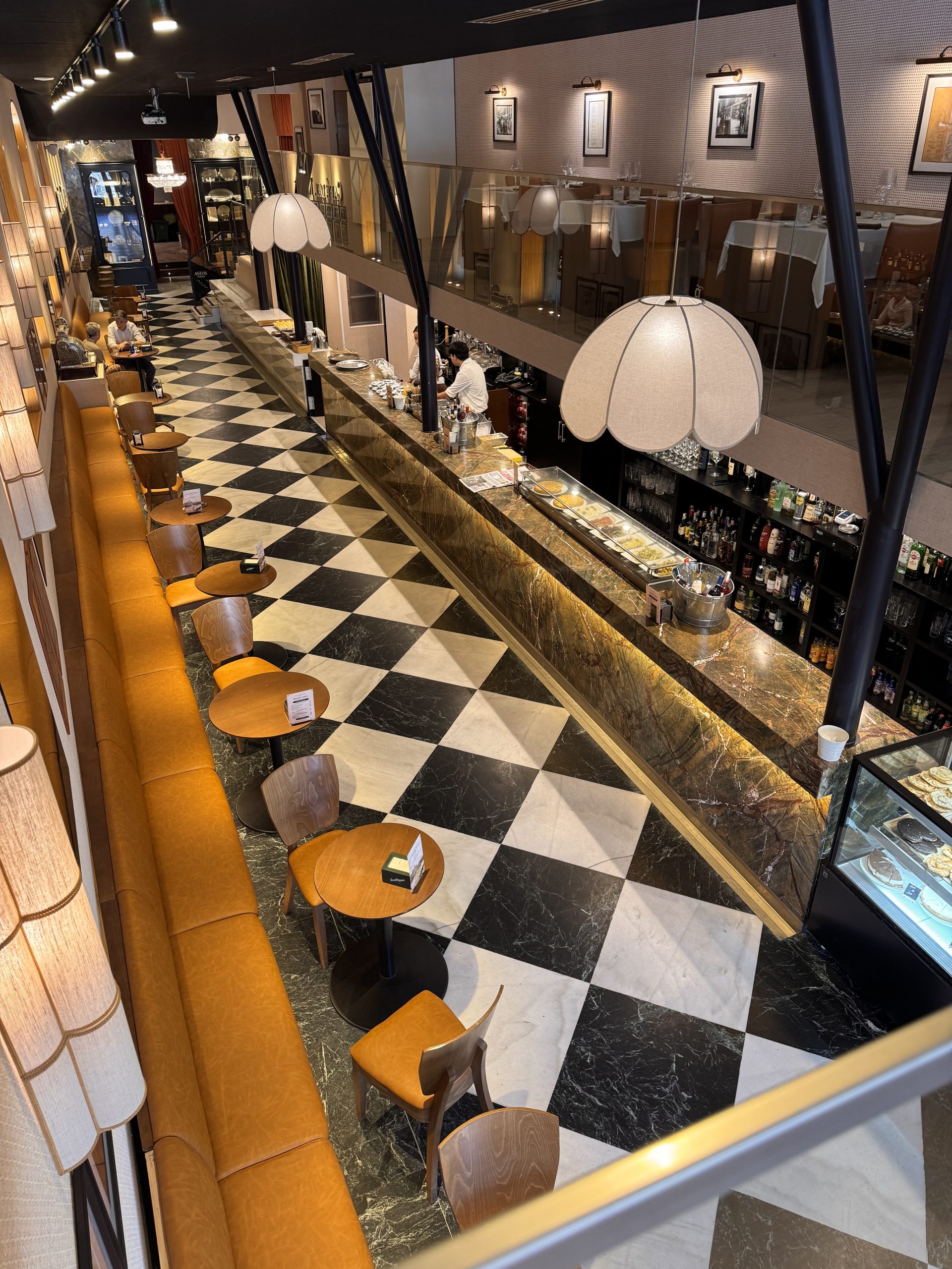 cafe del norte valladolid barra scaled